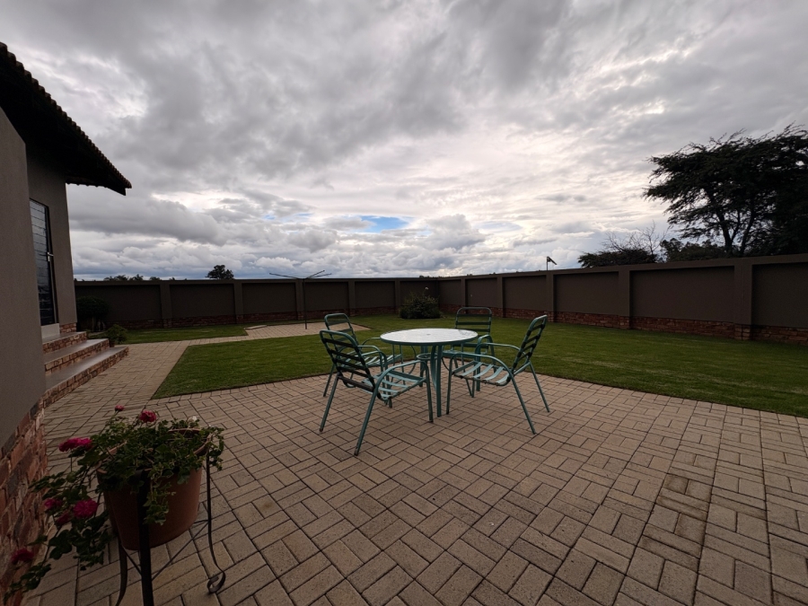 3 Bedroom Property for Sale in Wilkoppies North West